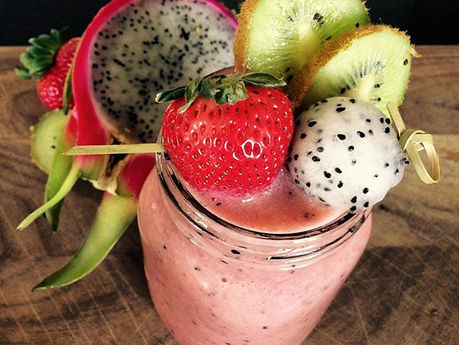 Smoothie pitaya et fraises