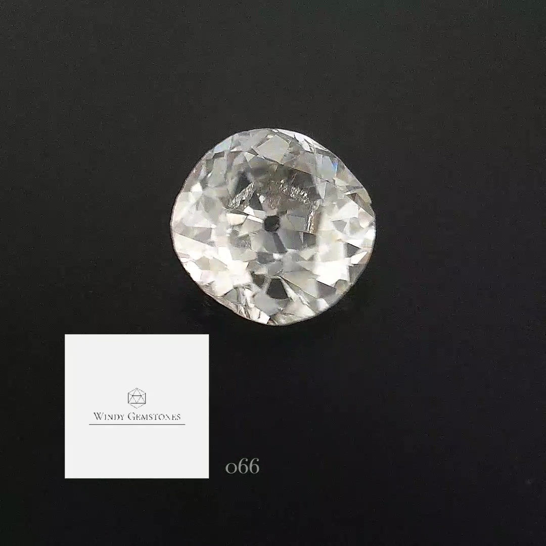 Diamond 1.29 ct Fancy faint Grey Old European Cut
