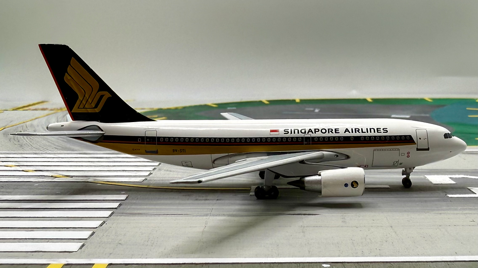 レア！1/200 シンガポール航空　エアバスインダストリーA310 9V-STN レア！1/200 シンガポール航空 エアバスインダストリーA310 9V-STN