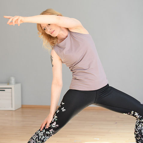 Chi Yoga ist ein moderner Hatha Yoga mit dynamisch-fließenden Bewegungen und Yogaflows im Rhythmus der Jahreszeiten