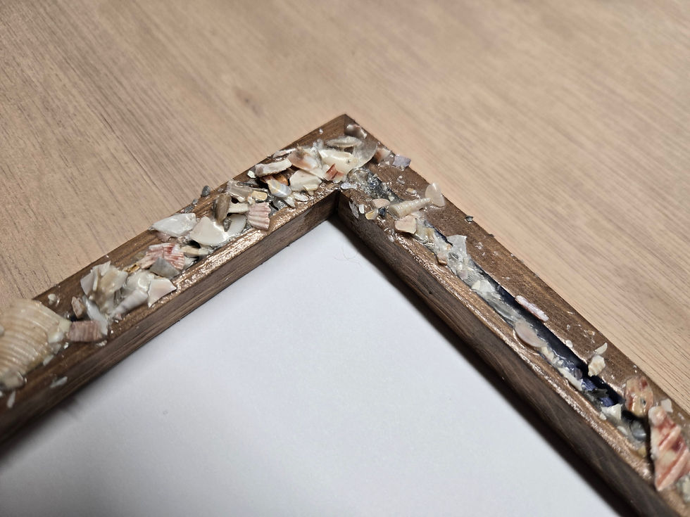 Thumbnail: 6 x 8 Seashell Picture Frame, Handcrafted, 'Washed Ashore' Coastal Design