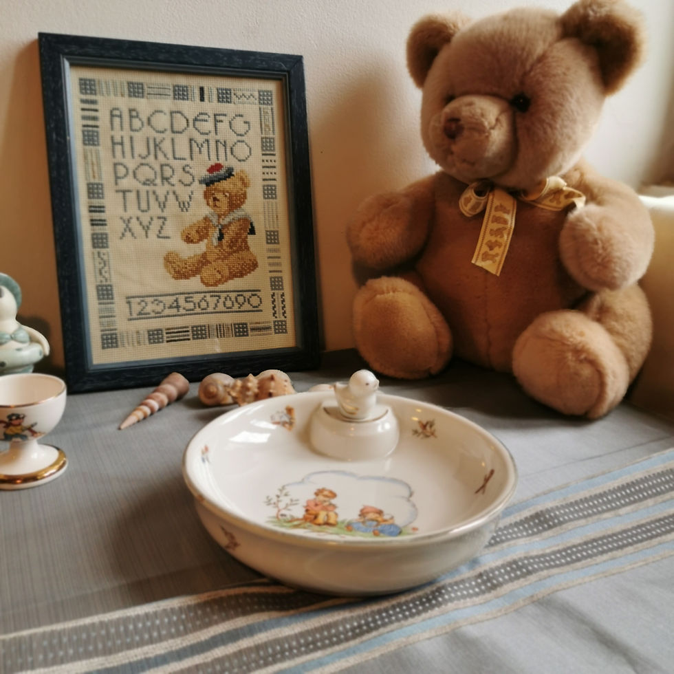 Miniature : Assiette bébé en porcelaine de Limoges