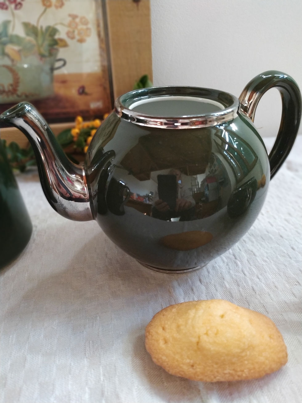 Miniature : Il m'invite à boire le thé