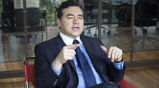 Universo, caos, velocidad, finanzas,
regulación y fianzas, pero tecnológicas