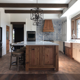 Kitchen Island.jpeg
