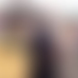 മതാധിഷ്ഠിതമായ വേഷഭൂഷാദികളും ചിഹ്നങ്ങളും മോശമാണ്