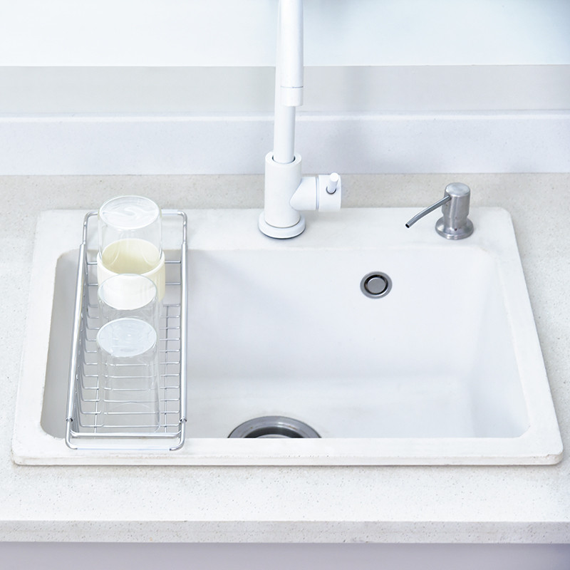 Expandable countertop rack for flexible storage