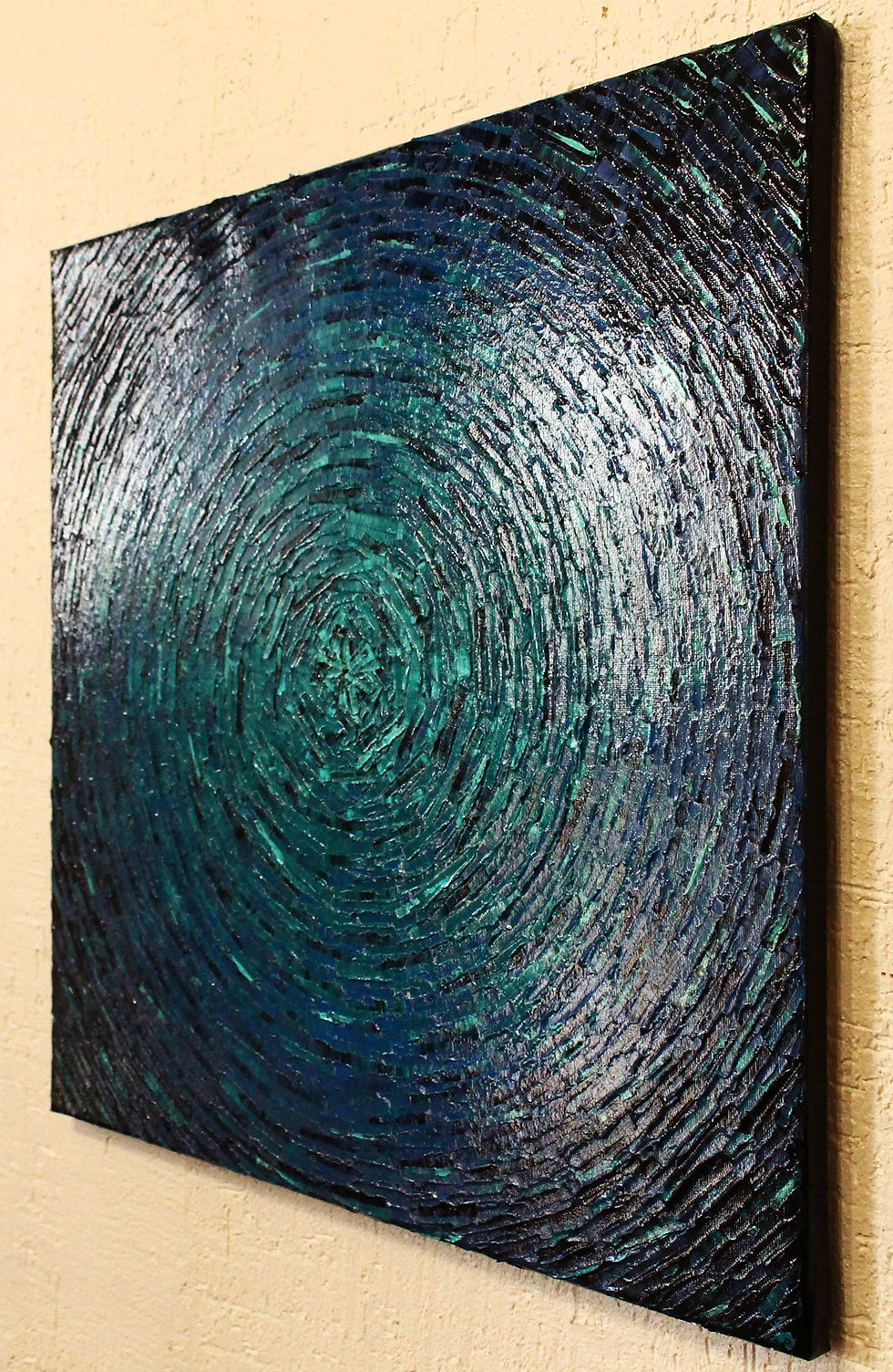 Thumbnail: Knife canvas Bluish color shine