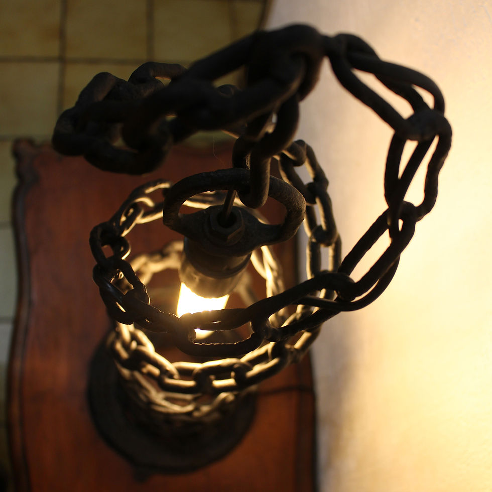 Miniatura: Lampe d'art : Lampe spirale chaîne noire.