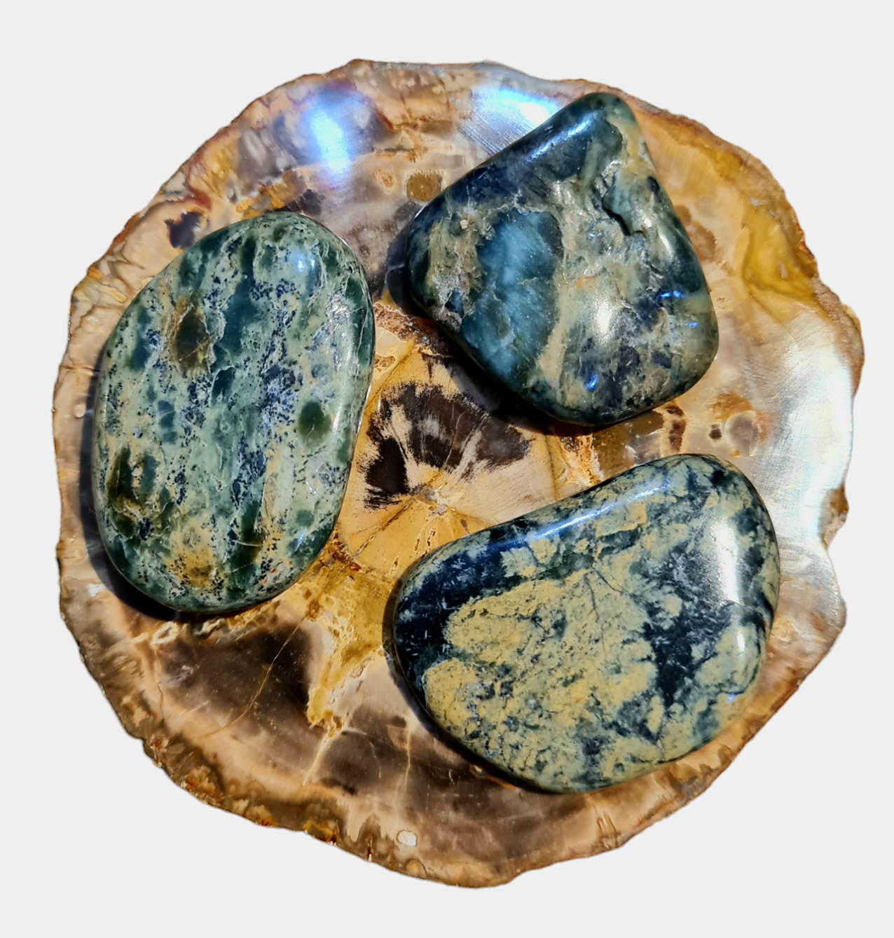 Je renforce la régénération cellulaire, calmante  et apaisante, j'aide à  améliorer la circulation sanguine