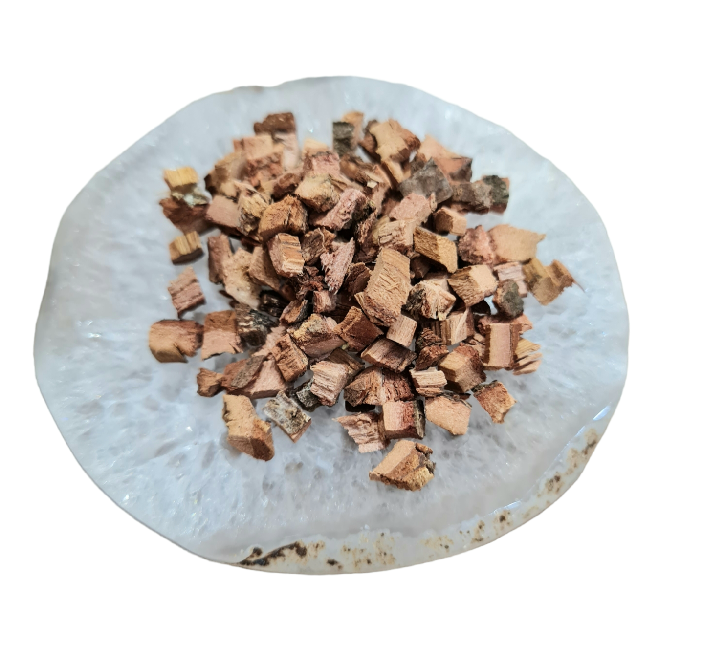 L’encens de chêne est un outil spirituel et énergétique puissant, utilisé pour ses propriétés protectrices, ancrantes