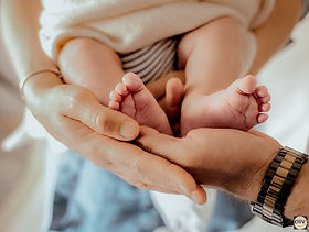 détails photo sur petits pieds bébé