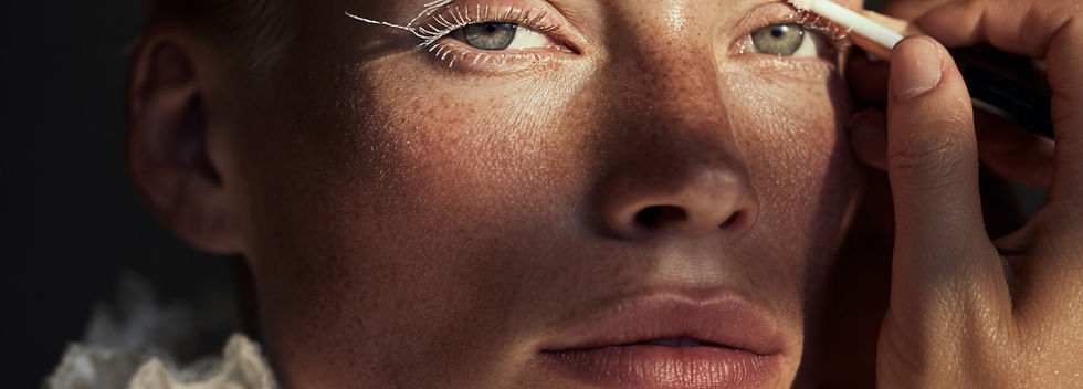 u3824929683_Close-up_portrait_of_an_adult_female_model_with_g_8a4e962c-600a-4ced-9f39-c0ed