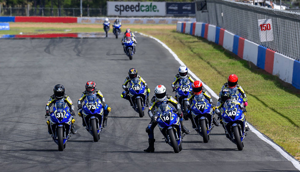 Yamaha R15 motorcycles in action in the 2025 bLU cRU Oceania Junior Cup.