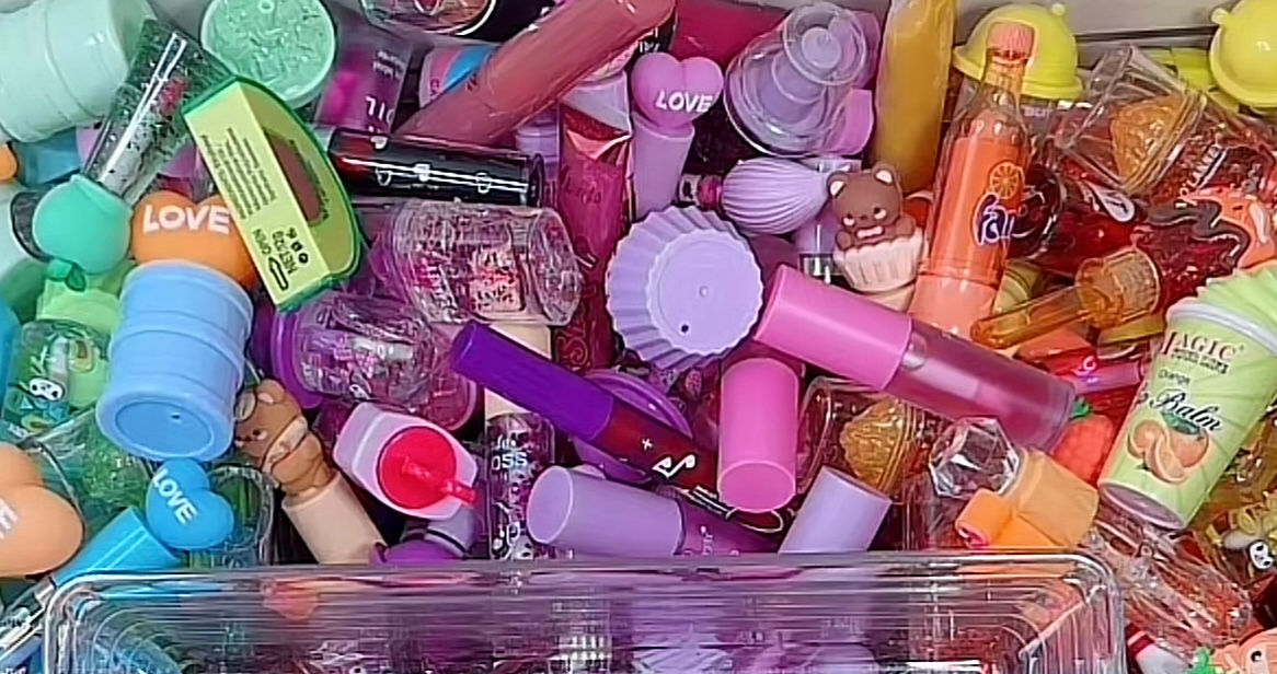 Lipgloss package 