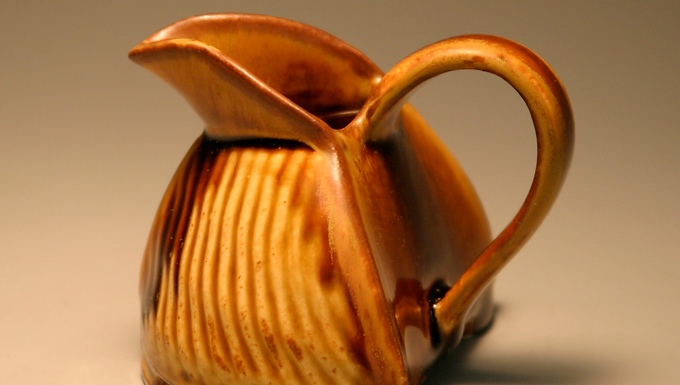 Soda-fired creamer