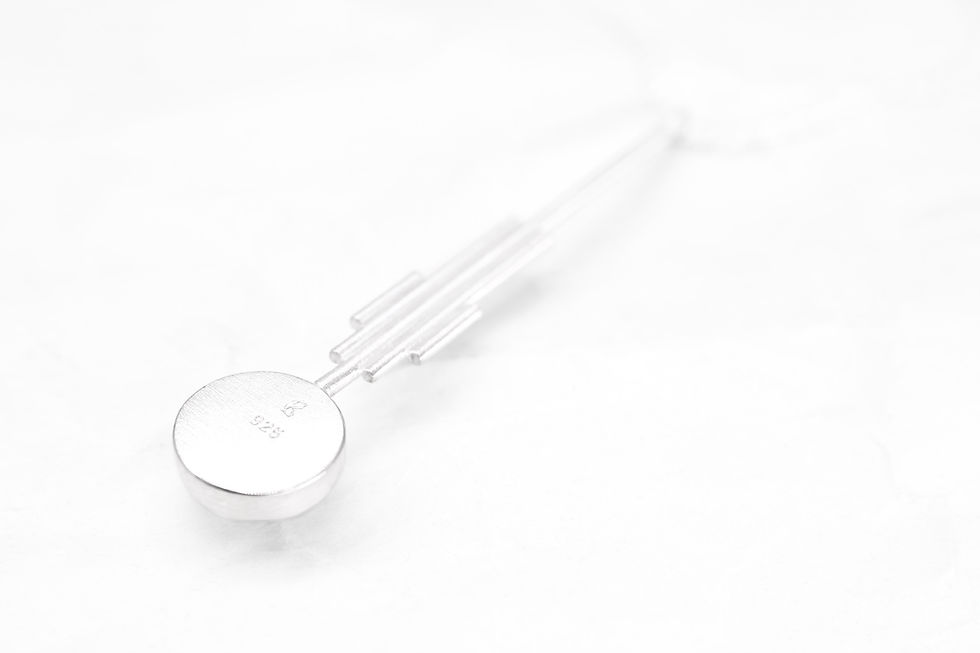 Miniaturbild: Art deco recyceltes Sterlingsilber und fairtrade kristallquarz minimalistische Halskette