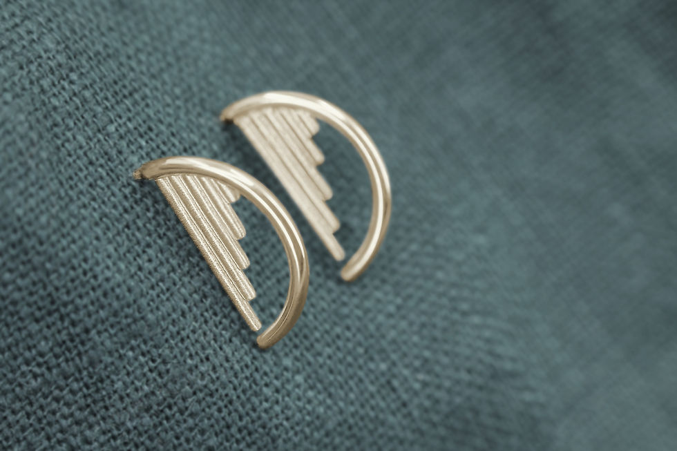 Miniaturbild: Fairtrade Minimalist Art Deco Inspired Steampunk Yellow Gold Stud Earrings