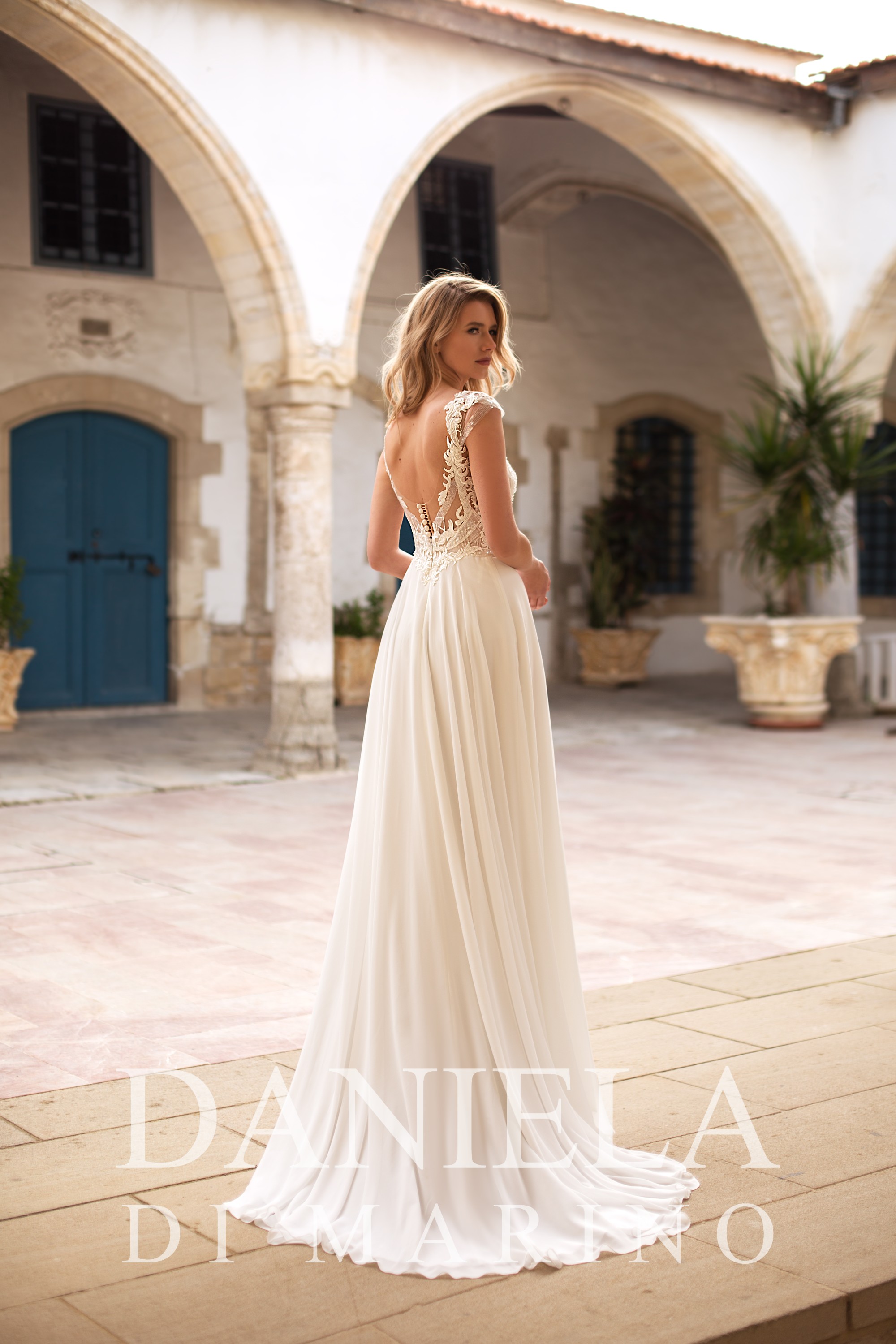 Gelinda_4643d cape 9272-1