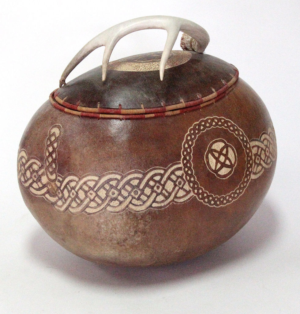 Sue Horn Gourd