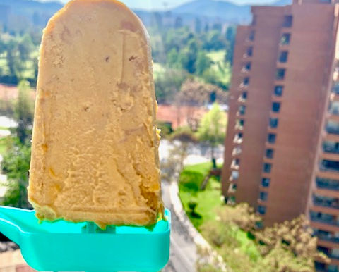 Helado mango-mantequilla de maní