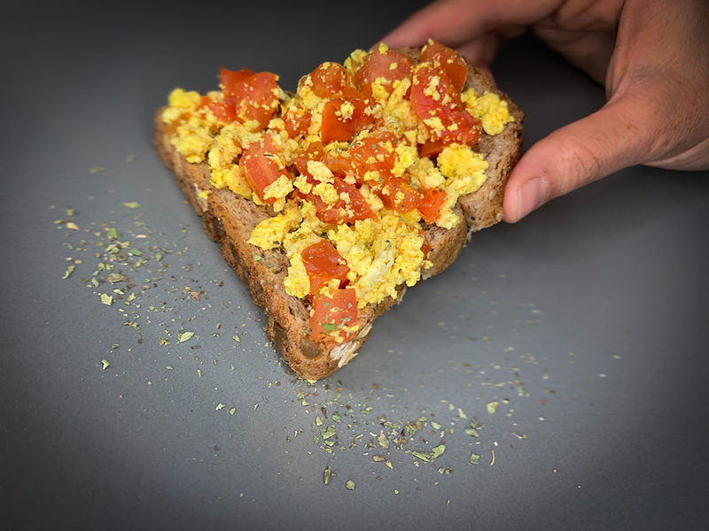Tofu revuelto con tomate - Nutricionista Vegetariana Karina Herrera