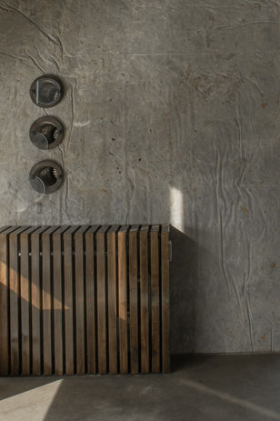 Architectuur. Prachtig, architecturaal betonnen gebouw dat dient als kantoor voor de bosbeheerders van Zierikzee. Architectuurfotografie van Ambachtinbeeld.nl.