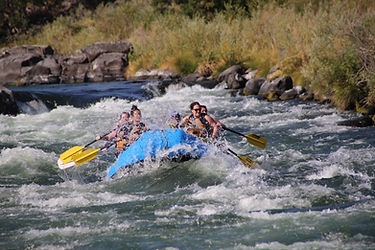 Rafting Wapinitia Rapid on the Deschutes River.