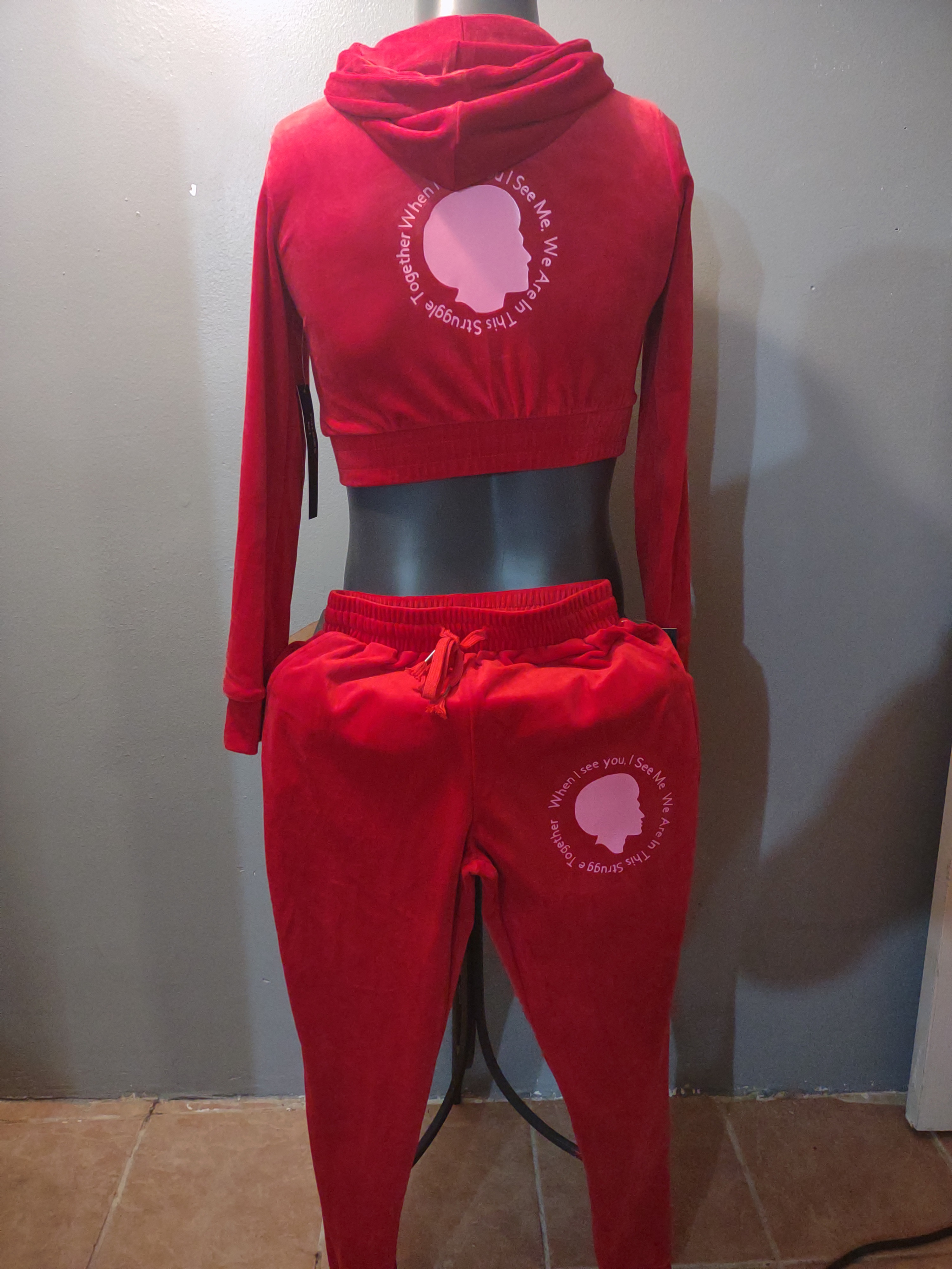 Woman's Large valor 2 piece W/H