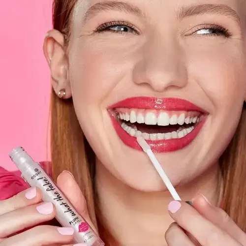 Miniatura: Brillo Labial Essence What The Fake! Rellenador Con Ácido Hialurónico 4.2ml