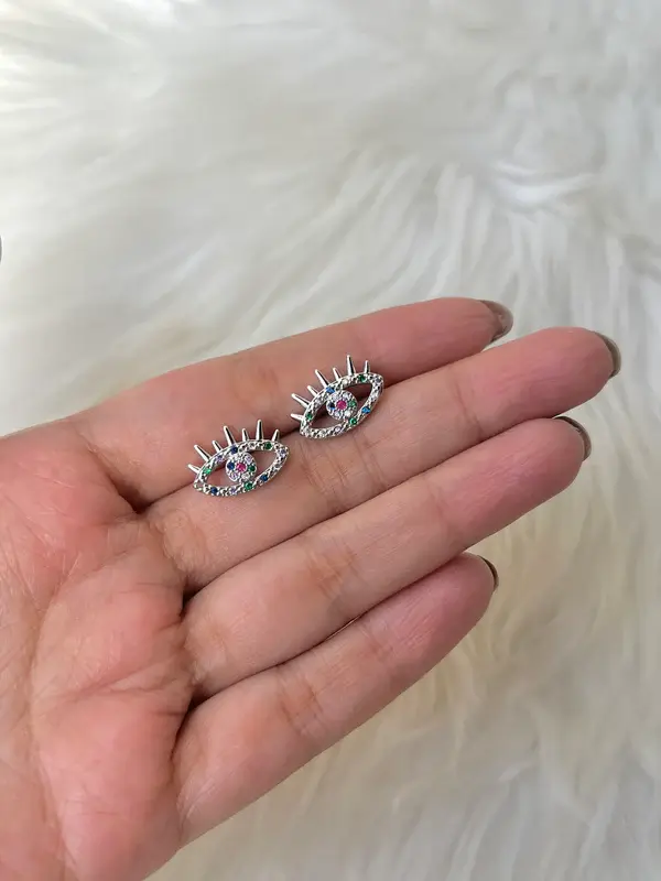 Thumbnail: Elegant Zircon Eye Tops