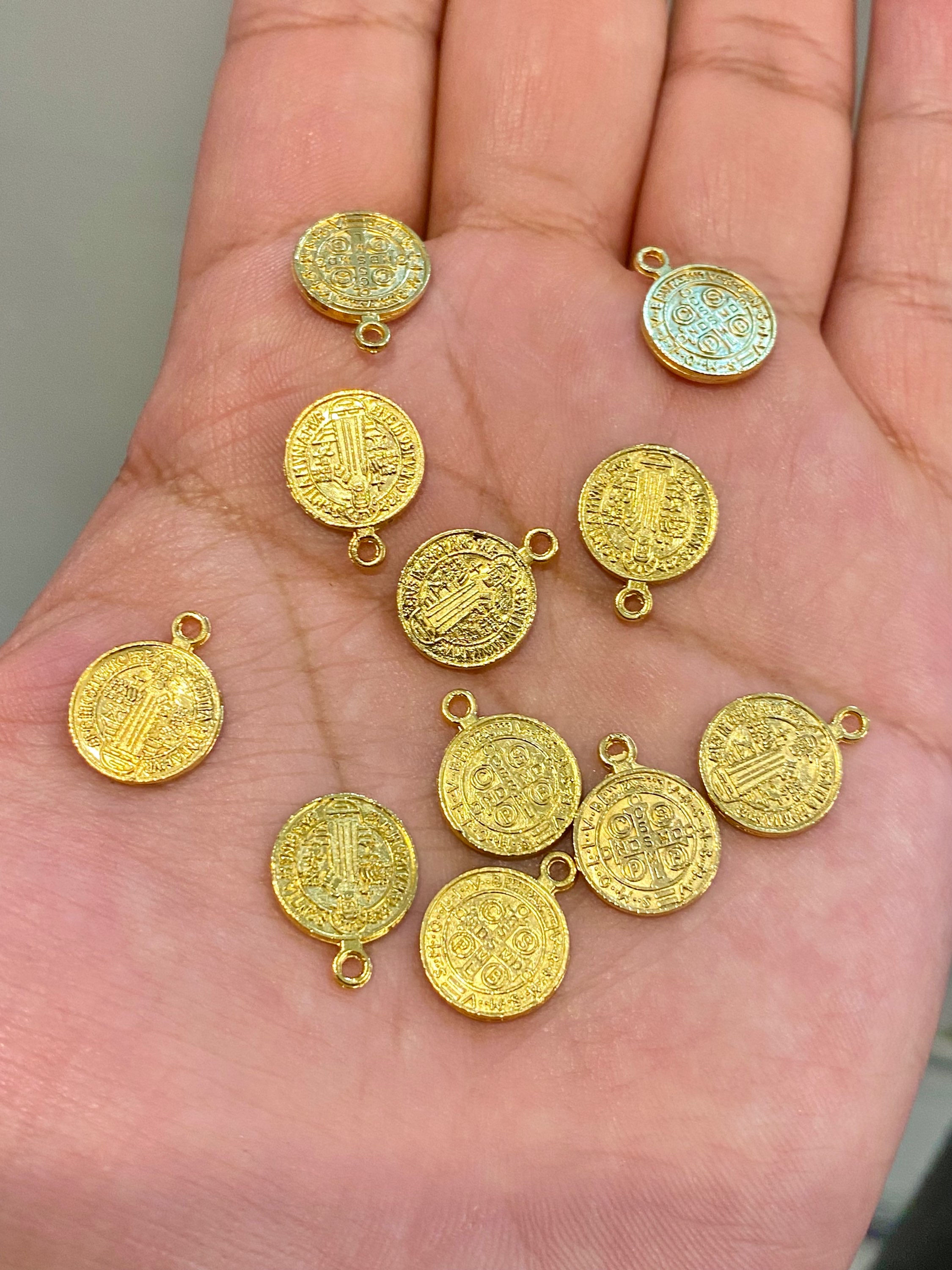 Medalla san Benito Chapa de oro 