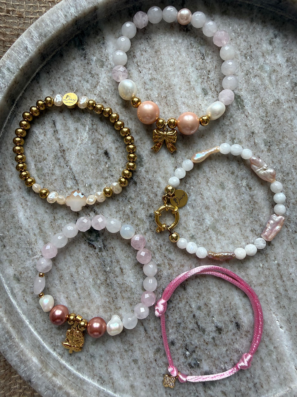 Miniaturbild: Armbänder in rosé
