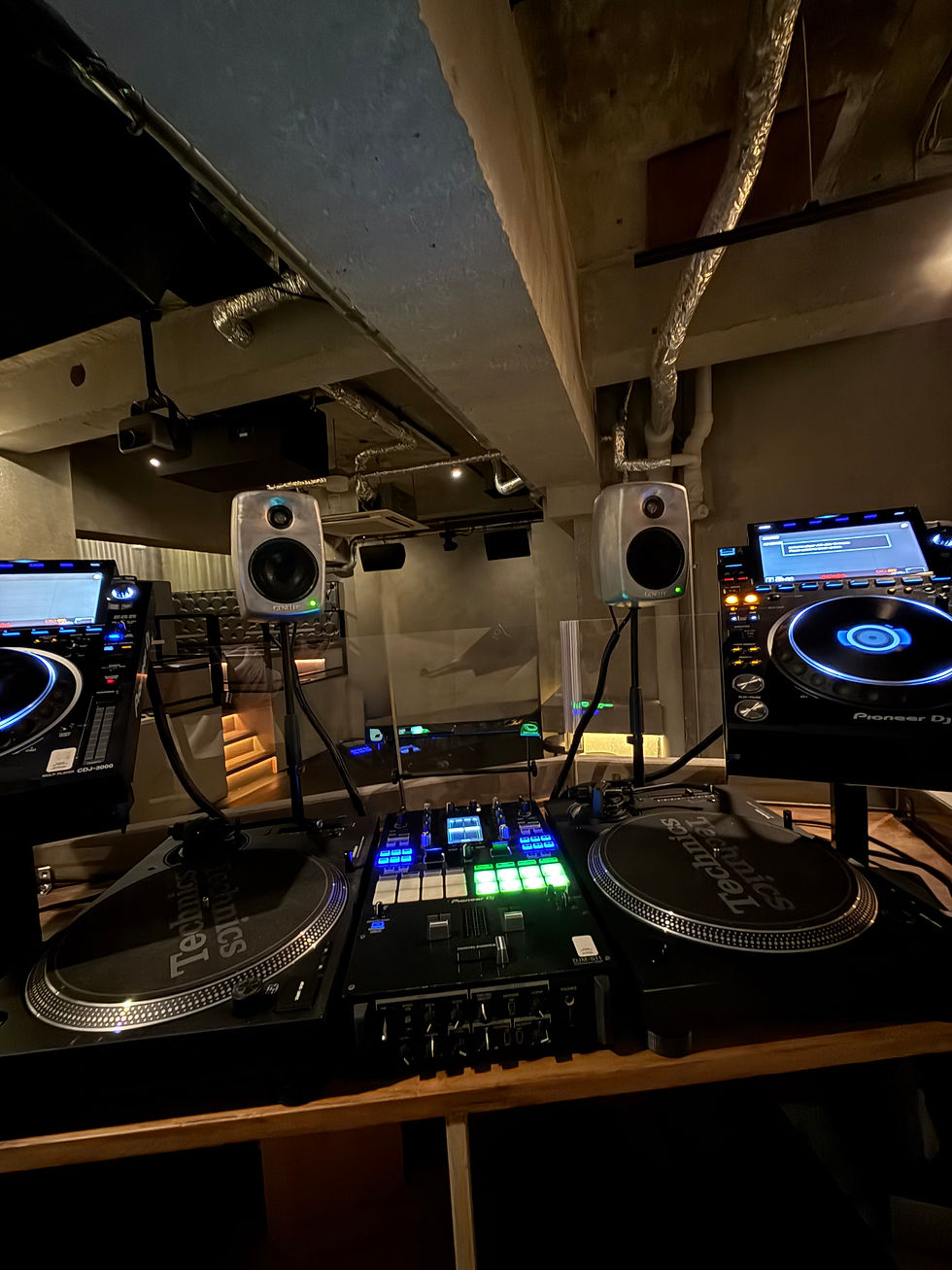 DJ機材の画像