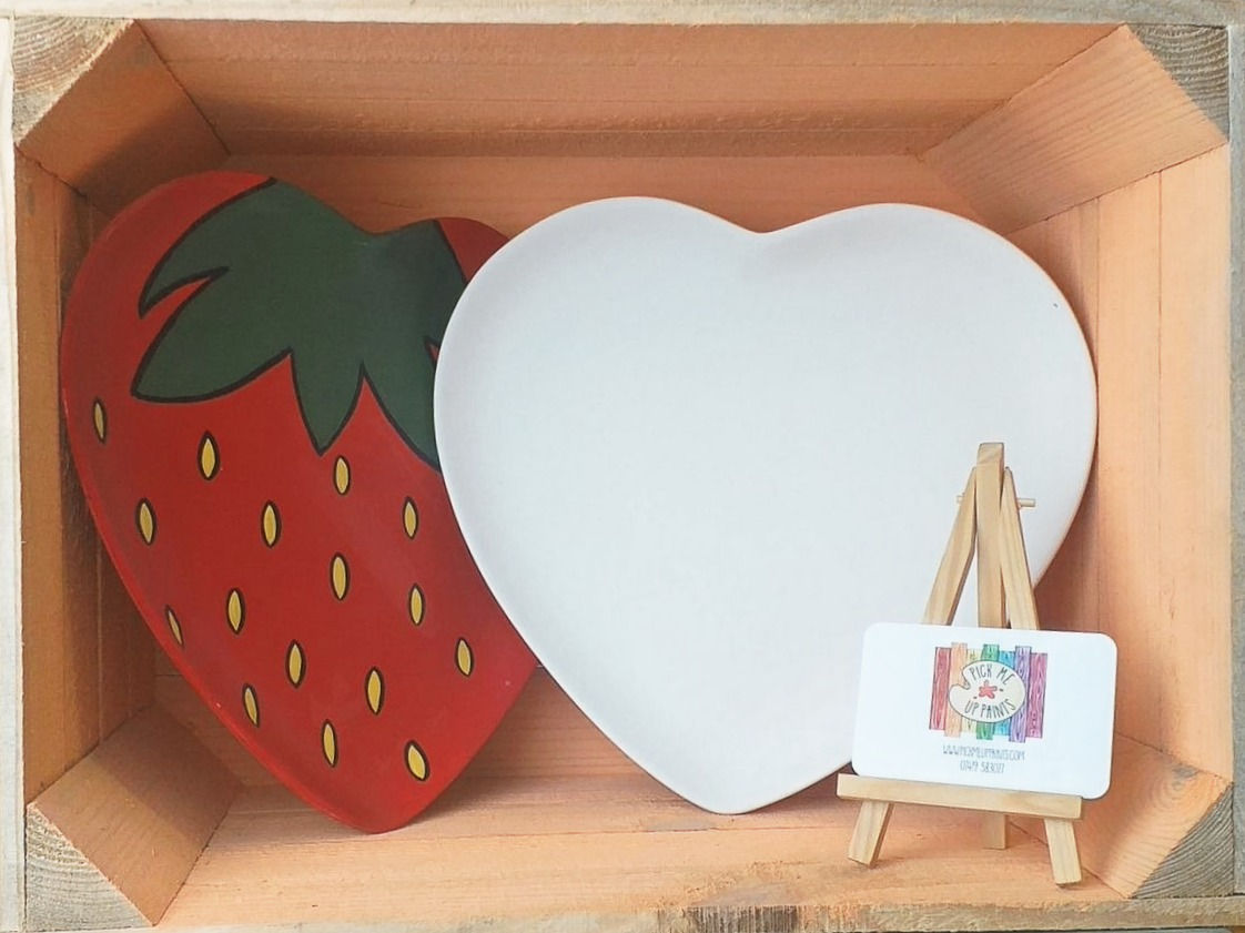 Large Heart Plate 26cm