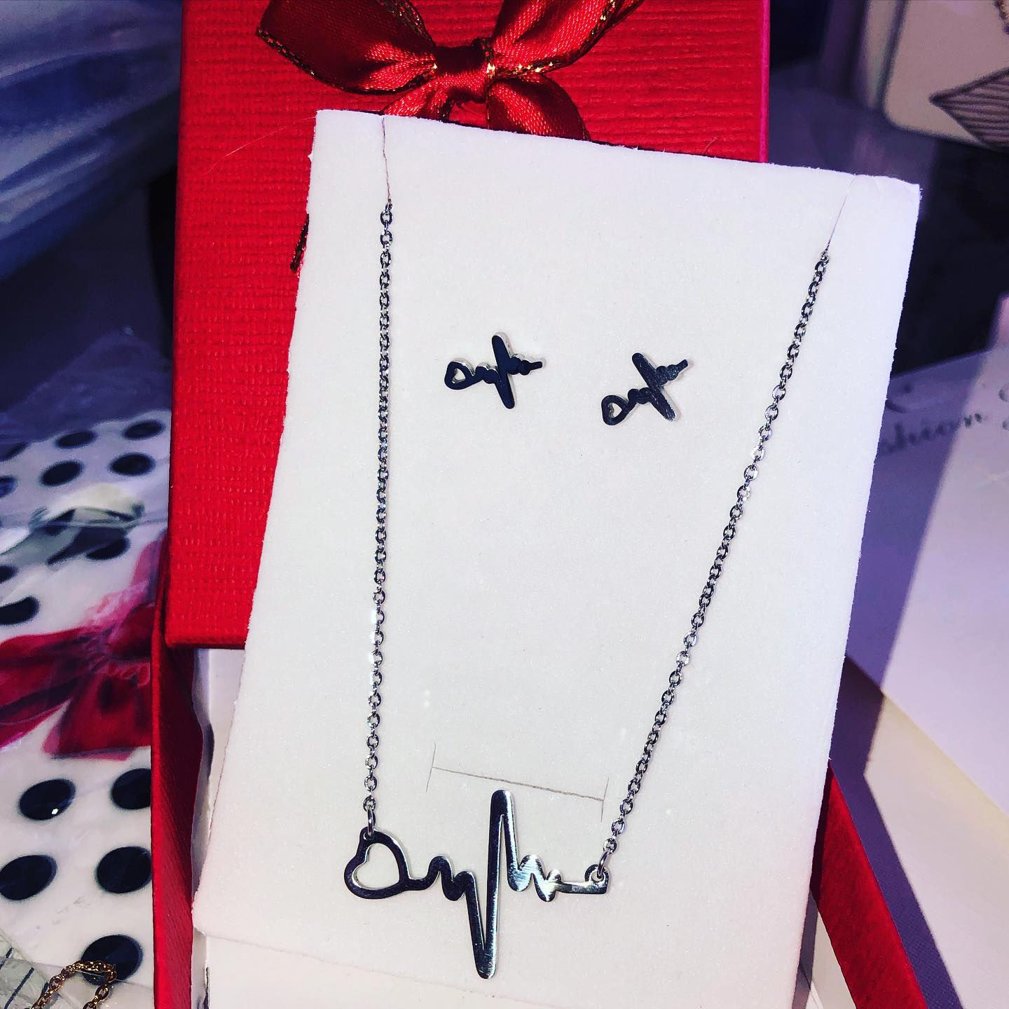 Set de cadena y pantallas