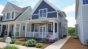 House Tour 136 - Waterfront Cottage Home at Heritage Harbor in Ottawa, IL