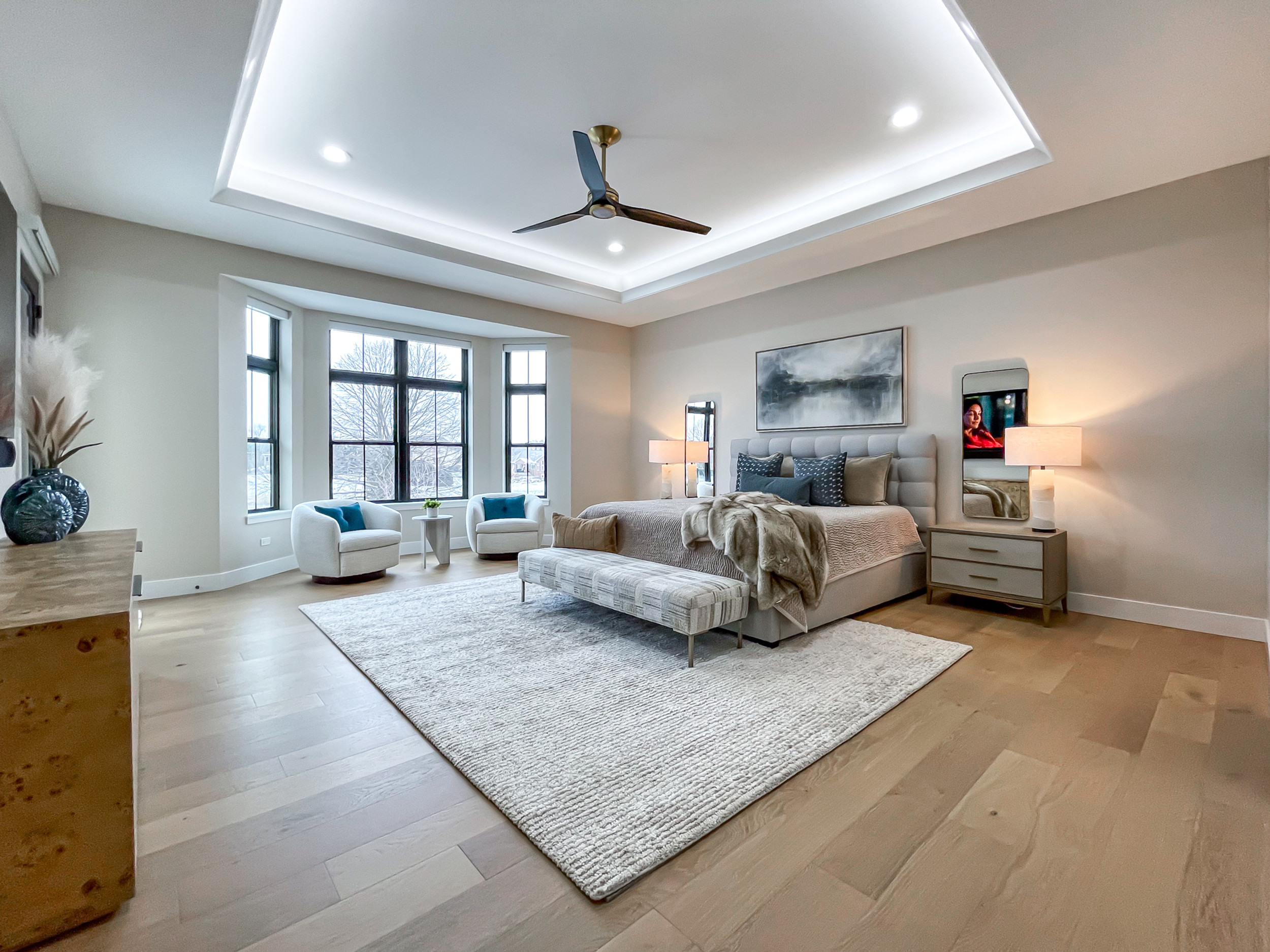 12 Beautiful Owner Suite Designs: A Tour of Luxury and Comfort