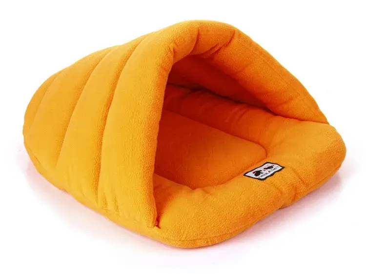 Thumbnail: Warm Winter Dog Bed