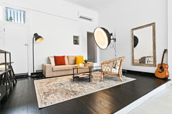 Comfortable viewing or shoot area