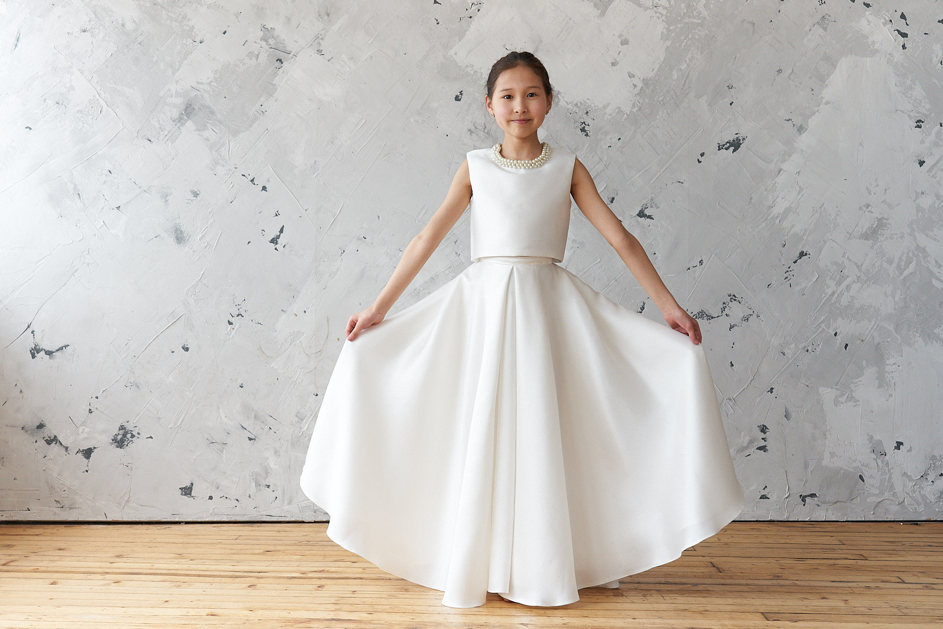 Satin skirt with box pleats