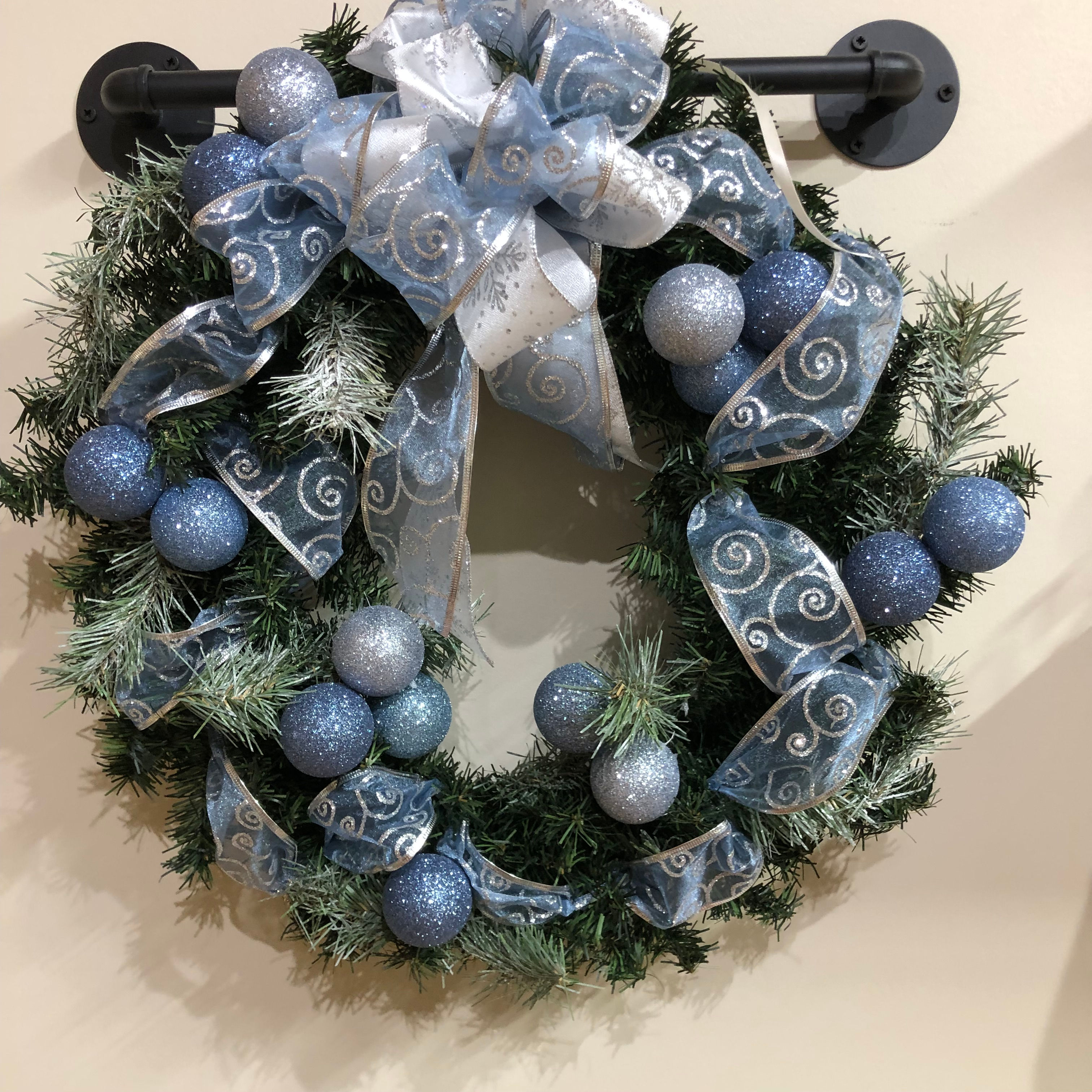 Christmas Wreath Blue & Silver