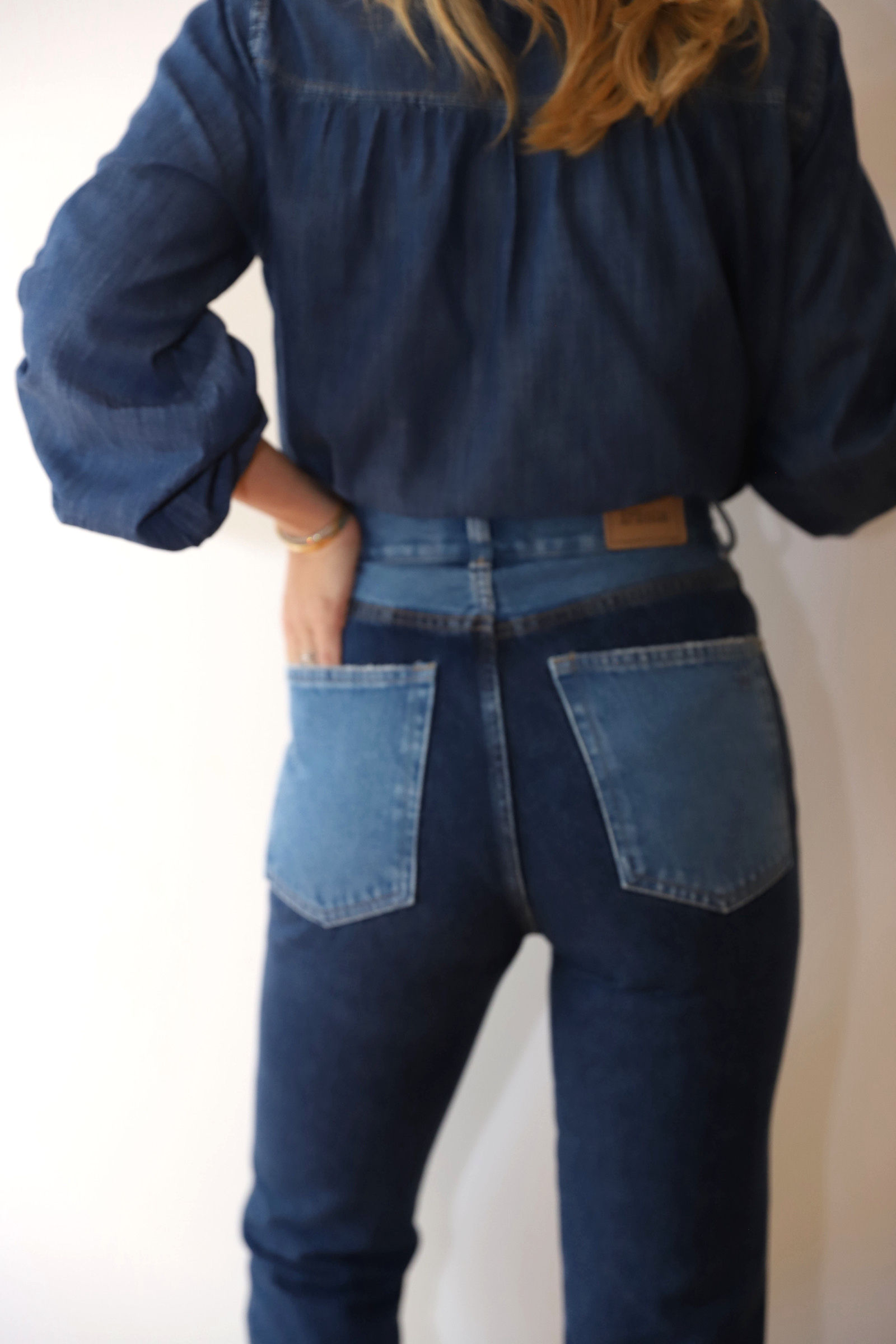 Calça Hi-Rise Cropped Jeans Bicolor The Club L*Dnim