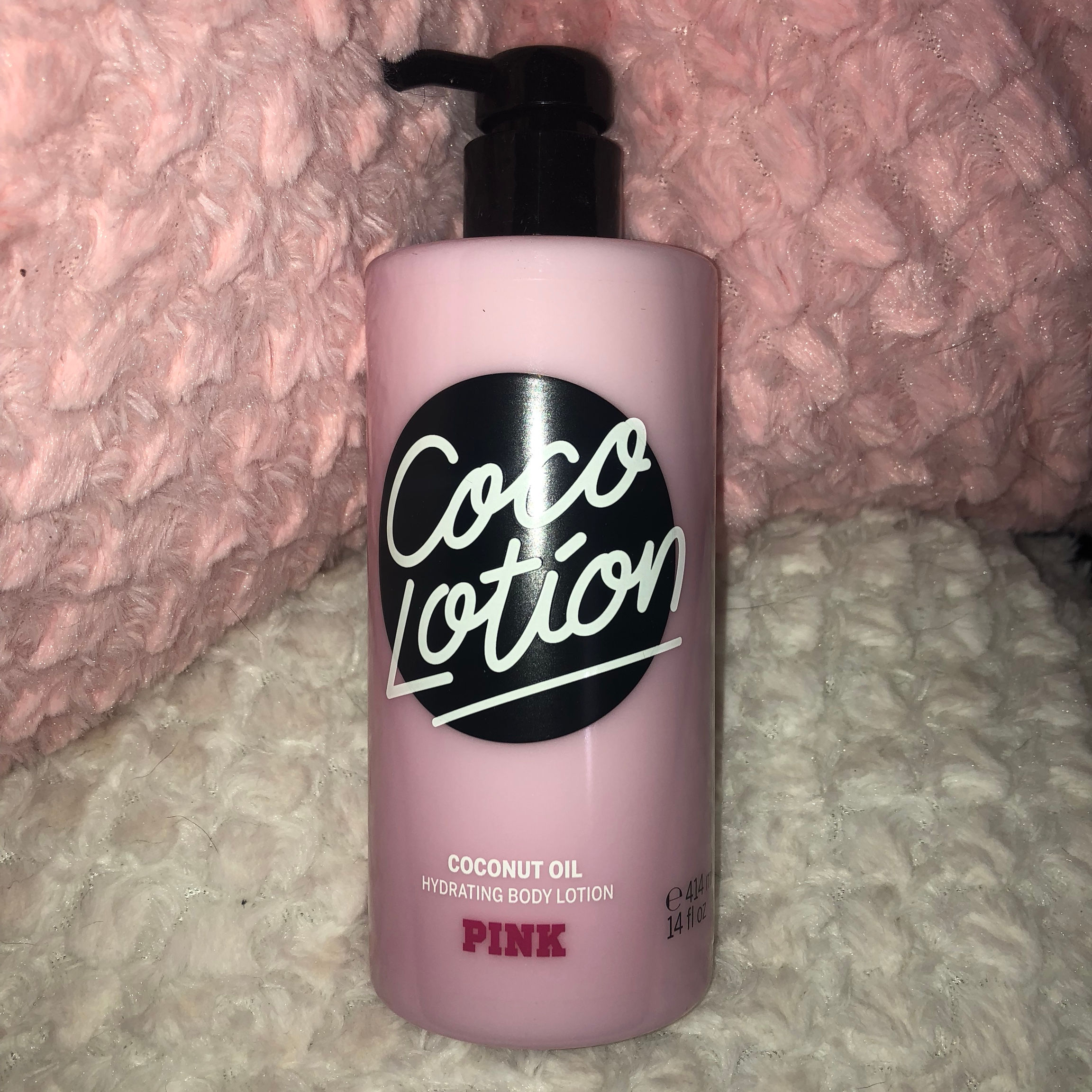 Crema corporal con dispensador 414ml PINK en aroma COCO LOTION