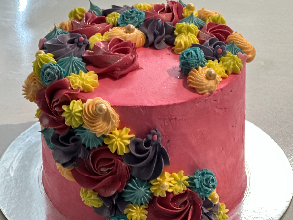 10 Dairy-Free Irresistible Birthday Cake Recipes 