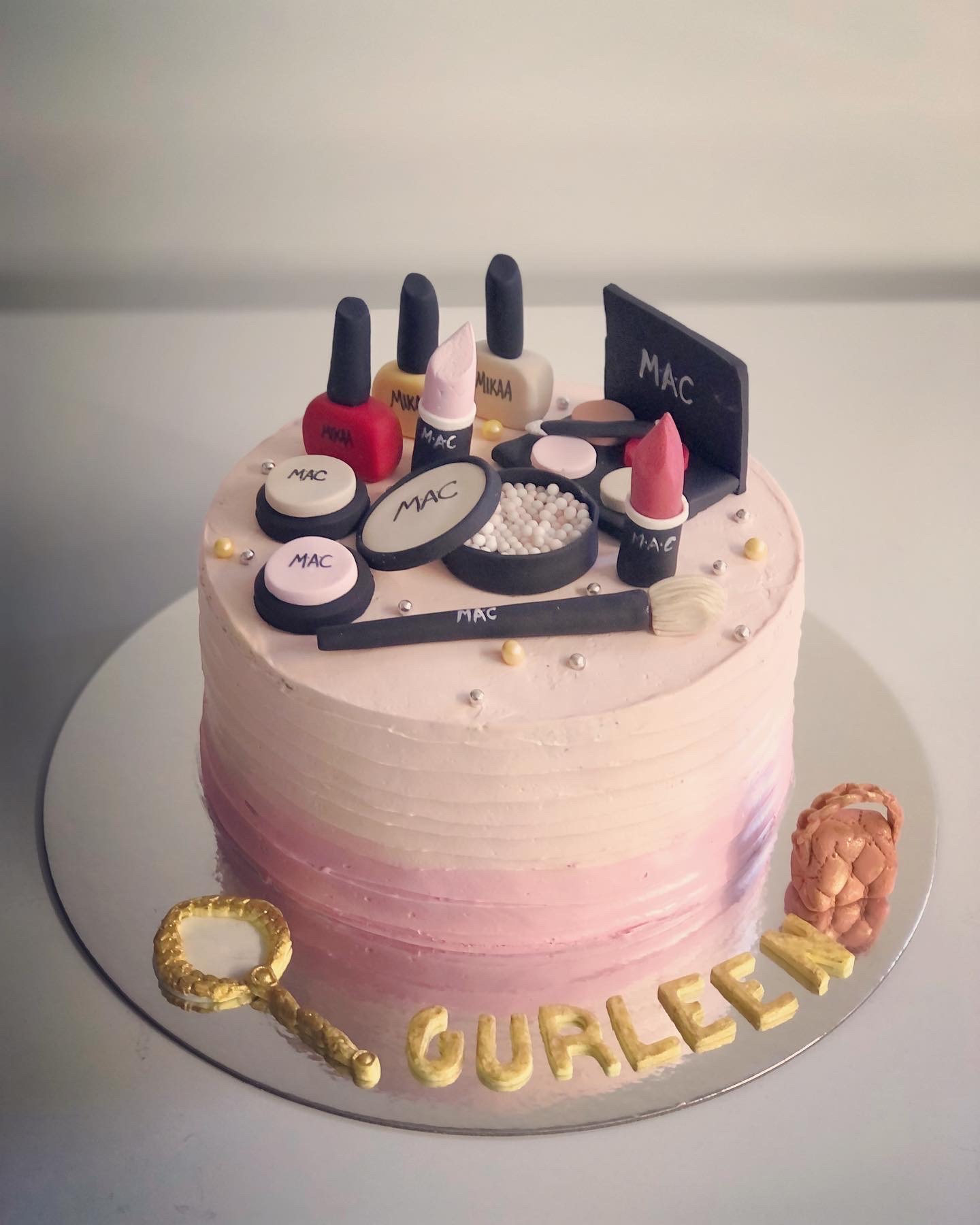 Le Sud Patisserie custom cake — handcrafted French-inspired design, Auckland
