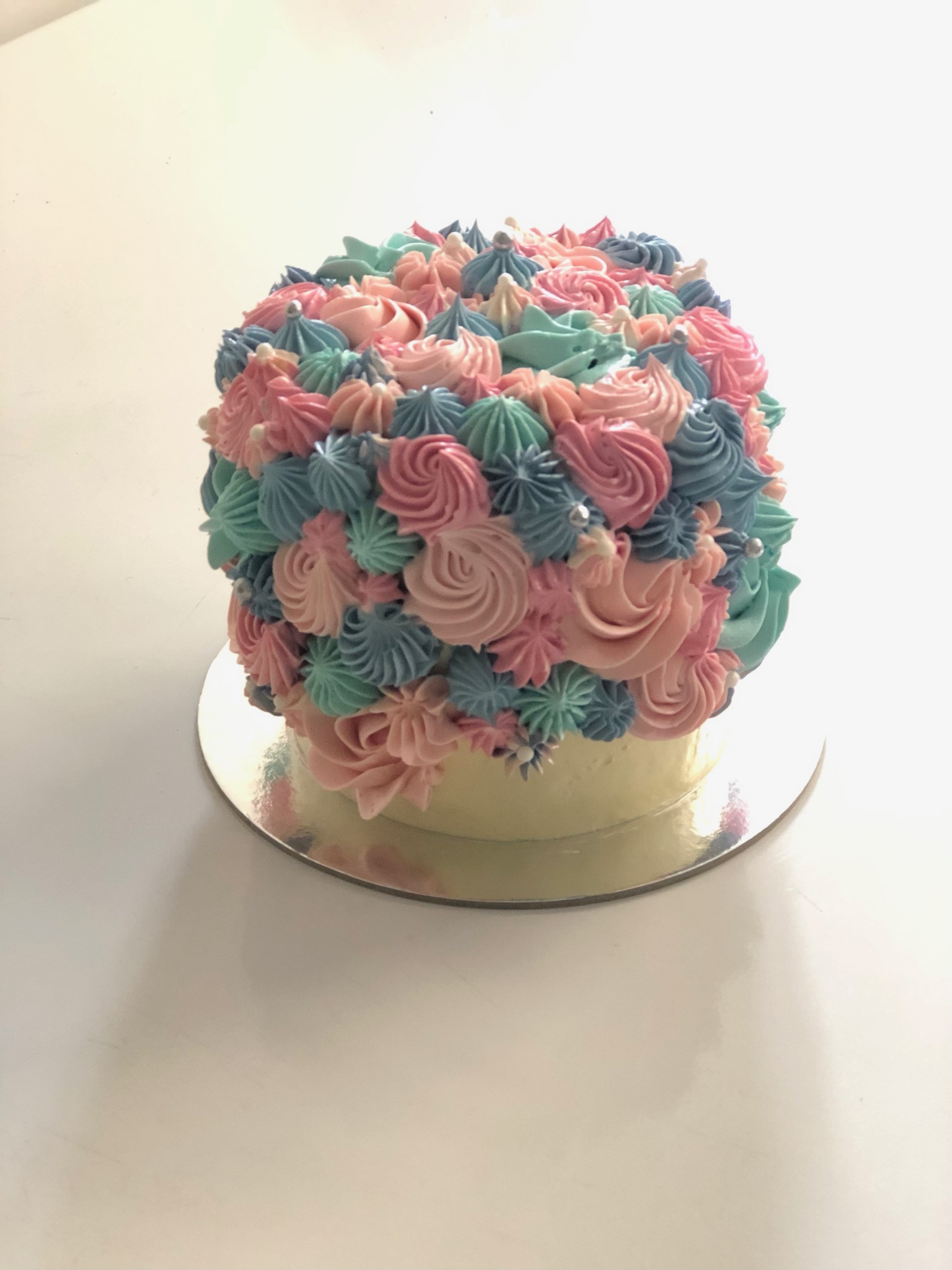 Le Sud Patisserie custom cake — handcrafted French-inspired design, Auckland
