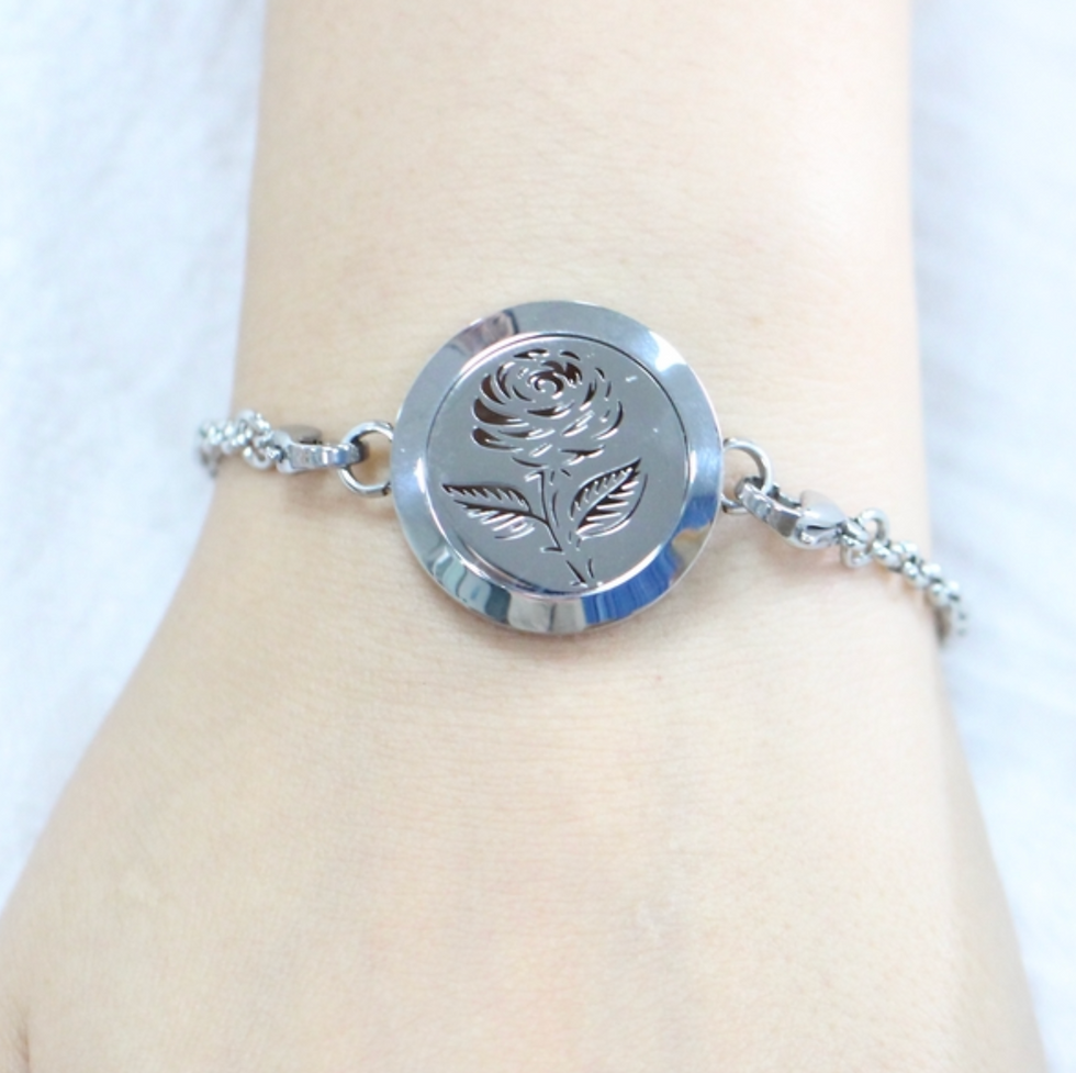 bracelet aromatherapie au poignet