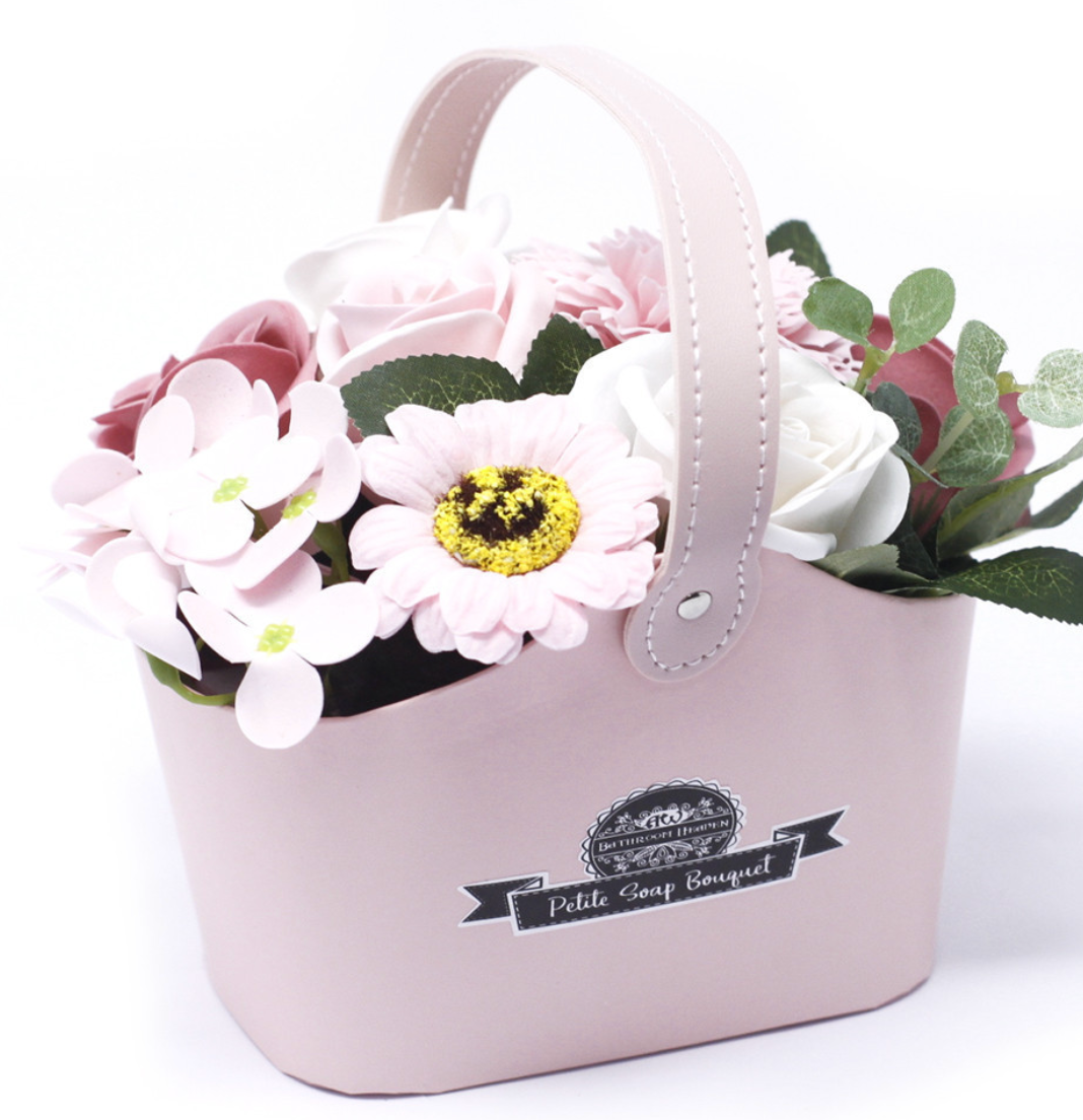 Bouquet petit panier rose