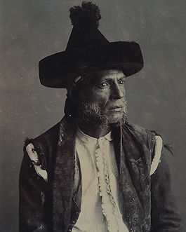 José García Ayola. Mariano Fernández Santiago, Chorrojumo, el príncipe de los gitanos, hacia 1880-1885 copia moderna sobre papel baritado al gelatino-bromuro de plata a partir del negativo original al gelatino-bromuro, 35 x 27 cm. Museo Arqueológico Pro